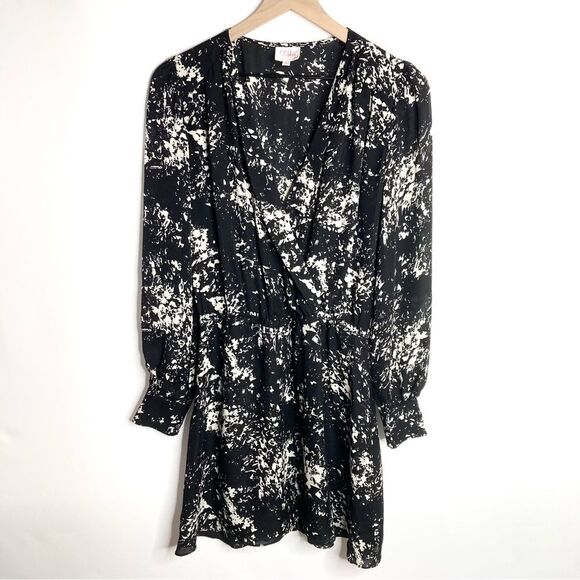 Parker Black and White Patterned Silk Dress Size Small Long Sleeve V Neck - Picture 1 of 12